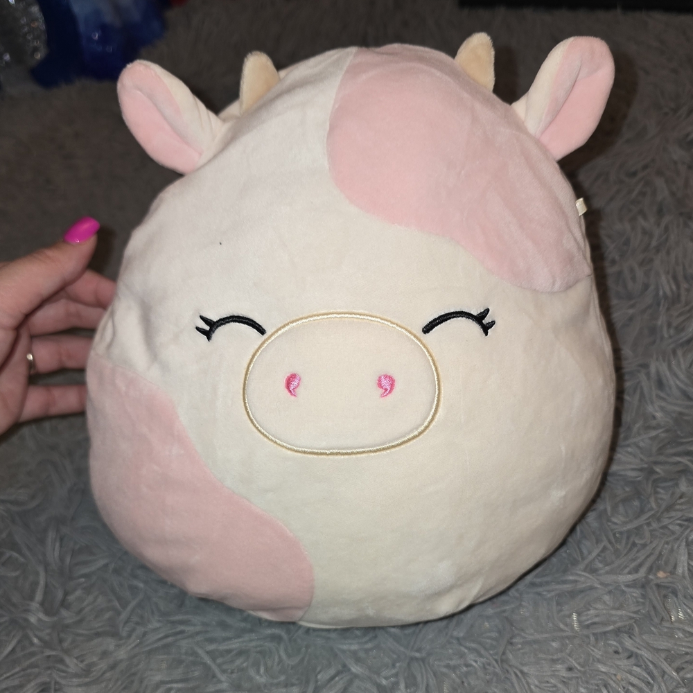 SQUISHMALLOW PLUSH! 10IN Caedyn The Pink Cow